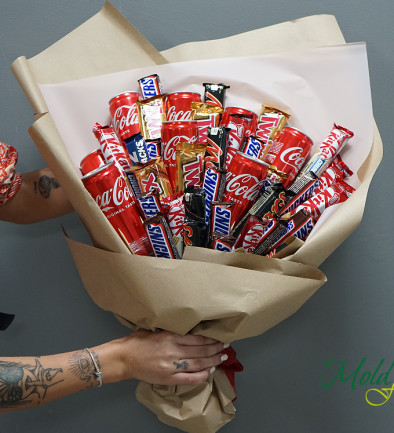 Sweet bouquet with Coca-Cola, Mars, Twix, and Snickers 2 (custom order, 24 hours) photo 394x433